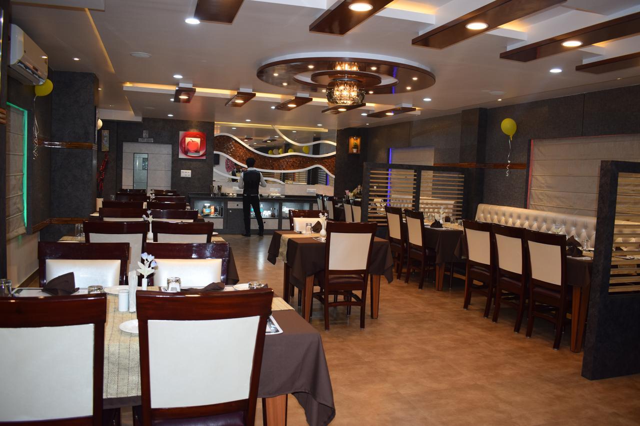 Hotel Welkin Residency Tezpur Exteriör bild