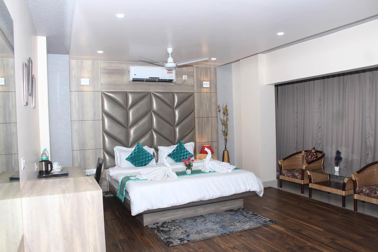 Hotel Welkin Residency Tezpur Exteriör bild